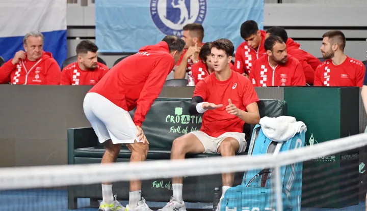 Vara?din, 6.2.2026.- Prvo dan Davis Cup susreta teniskih reprezentacija Hrvatske i Danske, susret Mateja Dodiga i Elmera Moellera. Na slici Matej Dodig. foto HINA/ Marko Jurinec/ uia