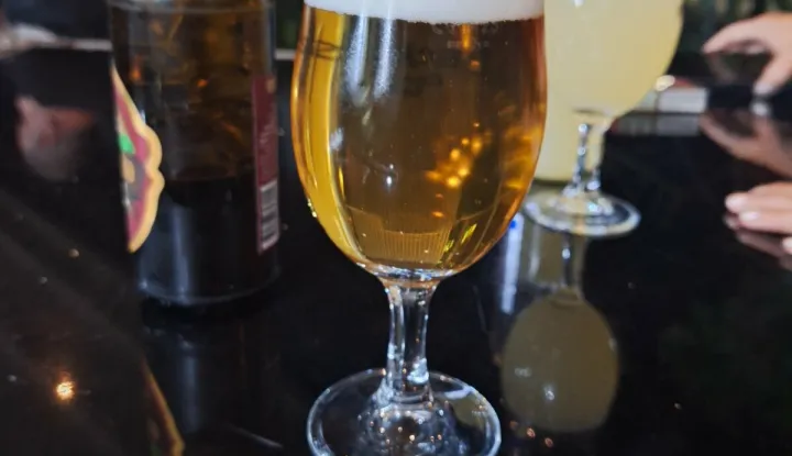 Alkohol, policija, pivo, ilustracija