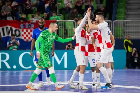 Ljubljana, 07.02.2026 - Utakmica za tre?e mjesto Europskog prvenstva u futsalu Hrvatska - Francuska. foto HINA/ STA/ Bor SLANA/ ik