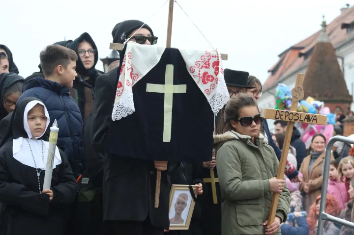 Đakovo, 07. 02. 2026, 32. Đakovački Bu&scaron;ari, pokladna manifestacija. Pokladna povorka. snimio GOJKO MITIĆ