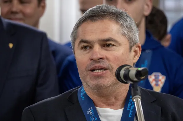 Zagreb, 9.2.2026 - Predsjednik Vlade Andrej Plenković primio je hrvatsku futsalsku reprezentaciju i izaslanstvo HNS-a povodom osvajanja brončane medalje na UEFA Europskom futsalskom prvenstvu 2026., koje se održavalo u Latviji, Litvi i Sloveniji. Na slici Marinko Mavrović.Foto Hina/ Dario GRZELJ/ dag