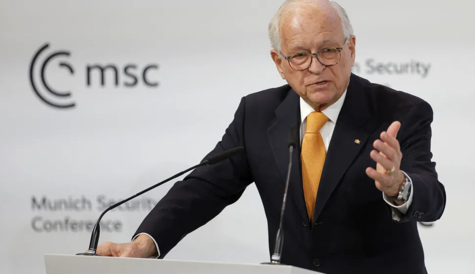 (FILES) Wolfgang Ischinger, German diplomat and chairman of the Munich Security Conference (MSC) 2026, addresses participants of the conference in Munich, southern Germany, on February 18, 2023. The Munich Security Conference runs from February 13 to 15, 2026. According to Ischinger, members of parliament from all parties represented in the Bundestag should participate in this year's security conference. After all, the AfD is the largest opposition party, Ischinger told journalists at the end of January. That is a reason ?not to exclude them.? (Photo by Odd ANDERSEN/AFP)