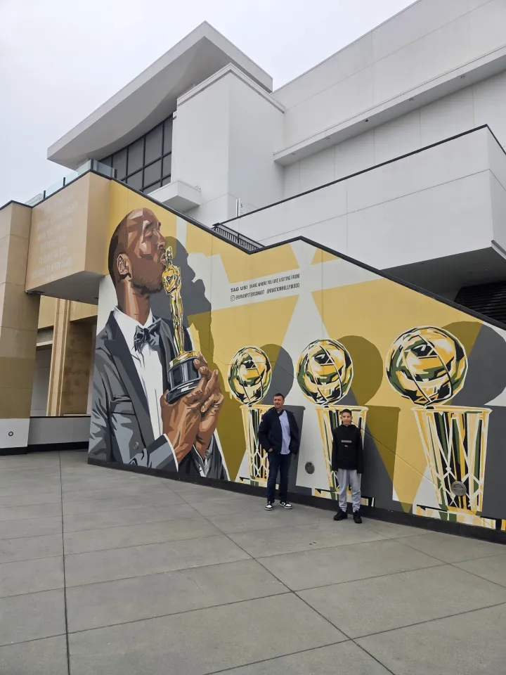 Posjet zvijezdama u Hollywoodu: Iz svijeta ma&scaron;te u svijet snova, iz animiranoga u igrani film