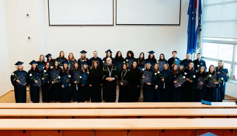 Promovirani prvostupnici i magistri, pohvale i nagrade diplomandima i studentima