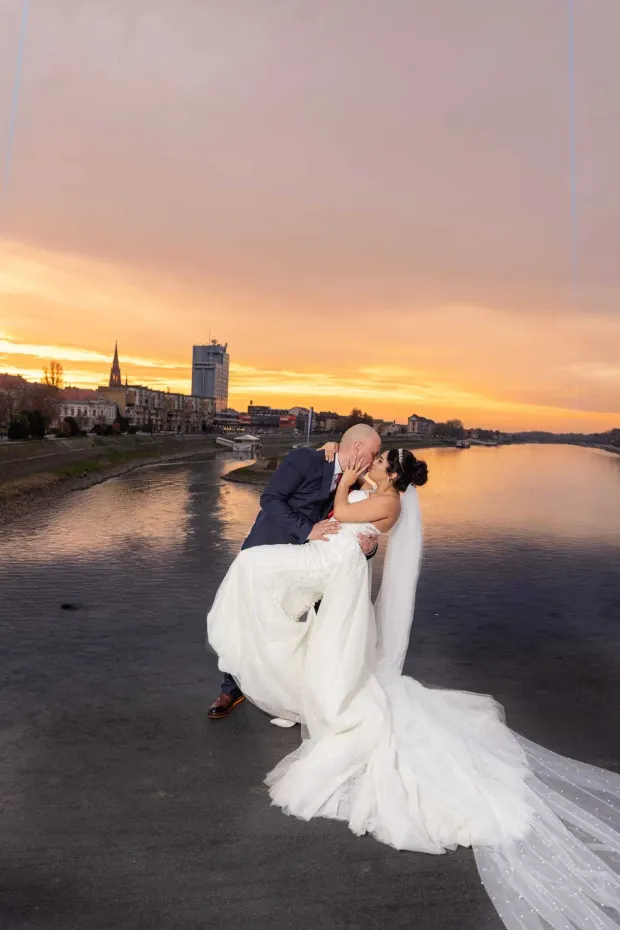 Zineb Errabia i Mario Kovačević: Marokanka i Osječanin zaljubili se u Sahari, vjenčali u Hrvatskoj, a žive u Casablanci