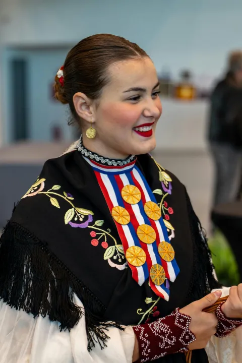 MAGAZIN PEXELSPHOTO BY Vladimir Srajber