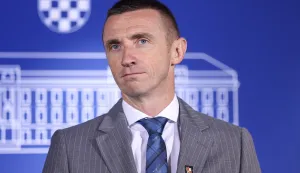 Zagreb, 15.07.2025 - Potpredsjednik Hrvatskog sabora Ivan Penava dao je izjavu za medije o konstituiranju Gradskog vijeća u Vukovaru.foto HINA/ Damir SENČAR/ ds