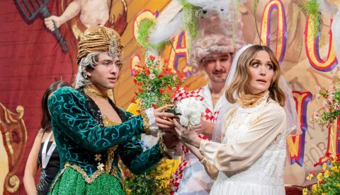 CAMBRIDGE, MASSACHUSETTS - FEBRUARY 13: Actress Rose Byrne is honored as Hasty Pudding's Woman of the Year during a ceremony at Harvard's Farkas Hall on February 13, 2026 in Cambridge, Massachusetts. Lisa Aileen Dragani/Getty Images/AFP (Photo by Lisa Aileen Dragani/GETTY IMAGES NORTH AMERICA/Getty Images via AFP)