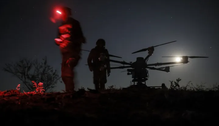 epa12104847 A handout photo made available by the press service of the 24th Mechanized Brigade of the Ukrainian Armed Forces on 16 May 2025 shows servicemen of the 24th Mechanized Brigade named after King Danylo operating a 'Kazhan' (Bat) unmanned aerial vehicle (UAV) for supply delivery and bomb carrying at an undisclosed location near the frontline city of Chasiv Yar, Donetsk region, eastern Ukraine, 15 May 2025, amid the Russian invasion. EPA/24TH MECHANIZED BRIGADE PRESS SERVICE HANDOUT HANDOUT EDITORIAL USE ONLY/NO SALES