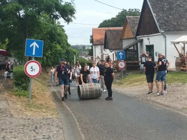 Realiziran prekogranični projekt: U Katoličkom surduku zasvijetlit će rasvjeta