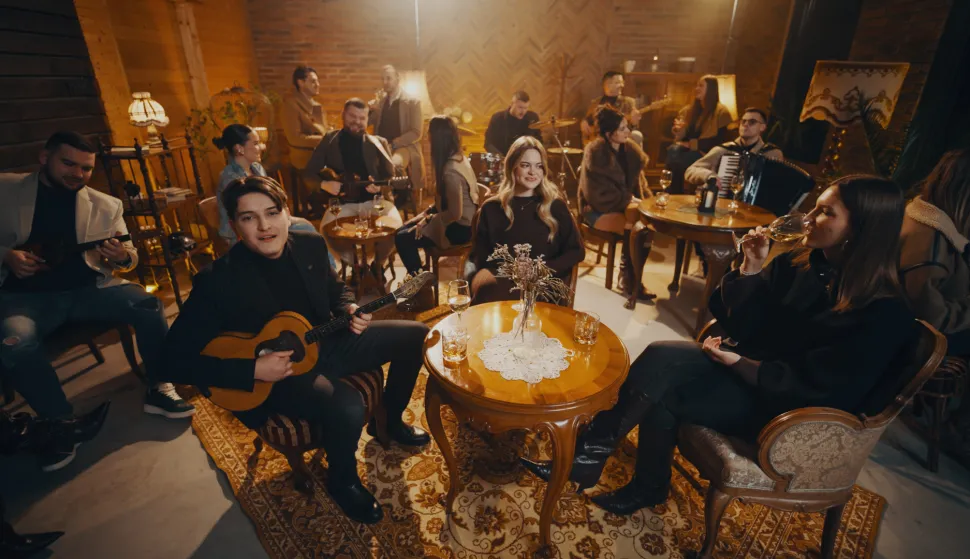 grupa Tre&scaron;nja - "Čari"