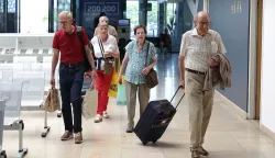 Klisa, 13. 06. 2025., Zračna luka Osijek, ZLO, obilazak, detalji, ilustracije, putnici; putnik; umirovljenik; umirovljenici; putovanjeSNIMIO BRUNO JOBST