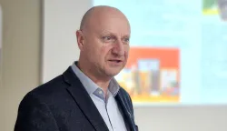 Donja Stubica, 08.01.2025. - Krapinsko-zagorska županija i dalje je lider kontinentalnog turizma, a pro&scaron;la je turistička godina bila bolja od rekordne 2023., nagla&scaron;eno je u srijedu u Termama Jezerčica u Donjoj Stubici, uz napomenu da je broj dolazaka gostiju bio 6,34 posto veći, a broj noćenja 6,77 posto veći nego godinu ranije. Na fotografiji župan i predsjednik Turističke zajednice KZŽ Željko Kolar.foto HINA/ Sini&scaron;a KALAJDŽIJA/ ml