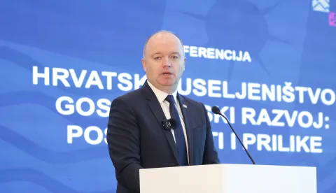 Osijek, 14. 10. 2025., GC, Konferencija, Hrvatsko useljeni&scaron;tvo i gospodarski razvoj, Ivan &Scaron;ipićSNIMIO BRUNO JOBST