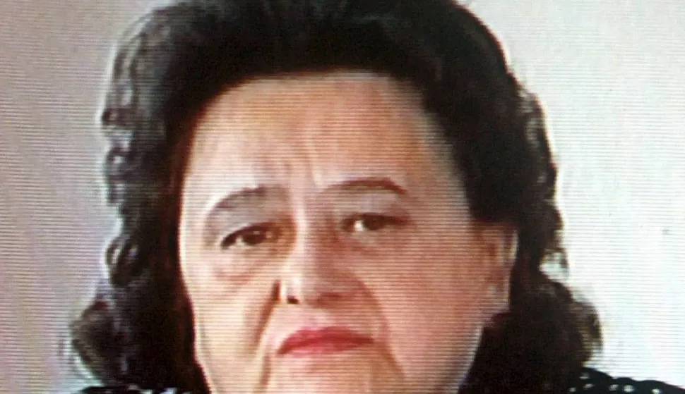 epa000491854 Screen grab of Ljiljana Zelen-Karadzic, wife of long-sought Bosnian Serb leader Radovan Karadzic, who urged her husband in a dramatic television appeal Thursday, 28 July 2005, to surrender to United Nations authorities. Grave-faced and clearly close to tears, Ljilijana Zelen-Karadzic said via the Belgrade broadcaster B-92: "I beg you with all my heart to give yourself up." EPA/KOCA SULEJMANOVIC