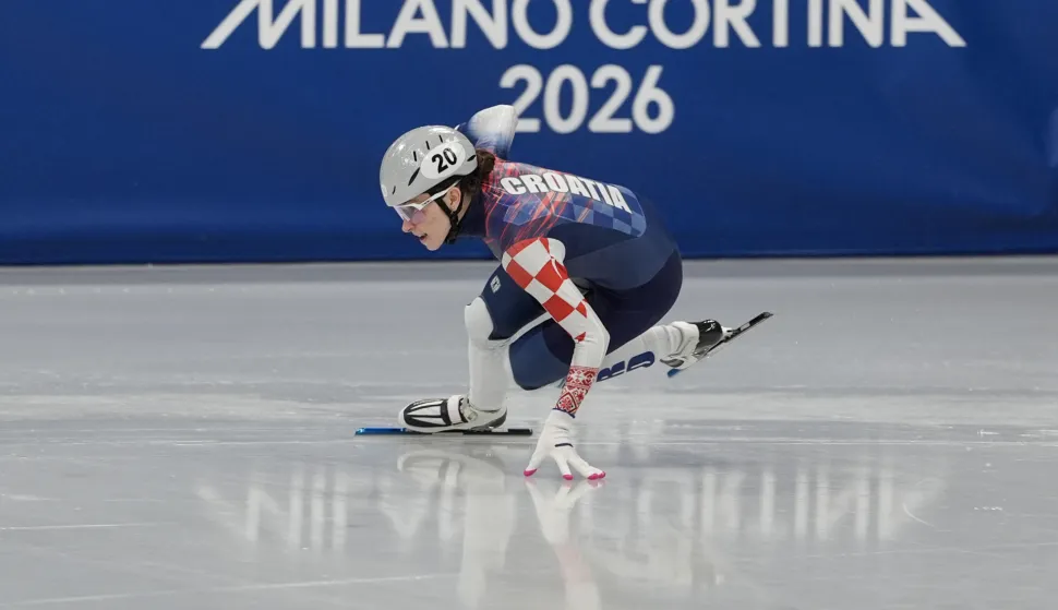 Milano, 10.02.2026 - Hrvatska brzoklizačica Valentina A&scaron;čić tijekom kvalifikacijske utrke na 500 metara u brzom klizanju na kratkoj stazi, u Milano Ice Skating Areni, na Zimskim olimpijskim igrama Milano-Cortina 2026.foto HINA/ Damir SENČAR/ ds