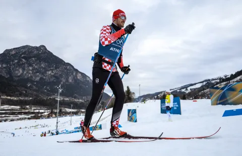 Tesero, 09.02.2026 - Članovi hrvatske reprezentacije u skija&scaron;kom trčanju tijekom službenog treninga u Tesero Cross Country Skiing stadionu na Zimskim Olimpijskim igrama Milano-Cortina 2026. Na slici Marko Skendar.foto HINA/ Damir SENČAR/ ds