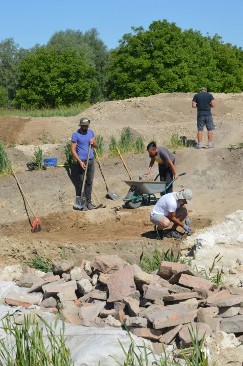 Popovac - arheolo&scaron;ka zagonetka: Pločica svjedok kulta podunavskog konjanika