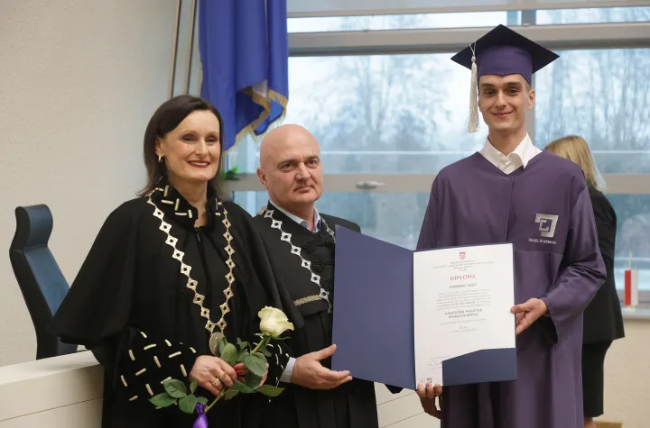 Osijek, 20. 02. 2026., FAZOS, Odjel za kemiju, promocija prvostupnika, promocija magistara, kemija, SNIMIO BRUNO JOBST