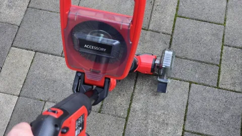 Einhell GE-CC 18/110 Li E-Solo: Možete očistiti sve fuge, i to bez imalo saginjanja