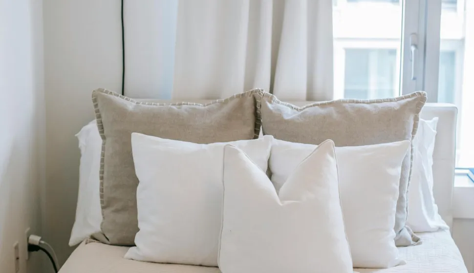 krevet, spavaća soba