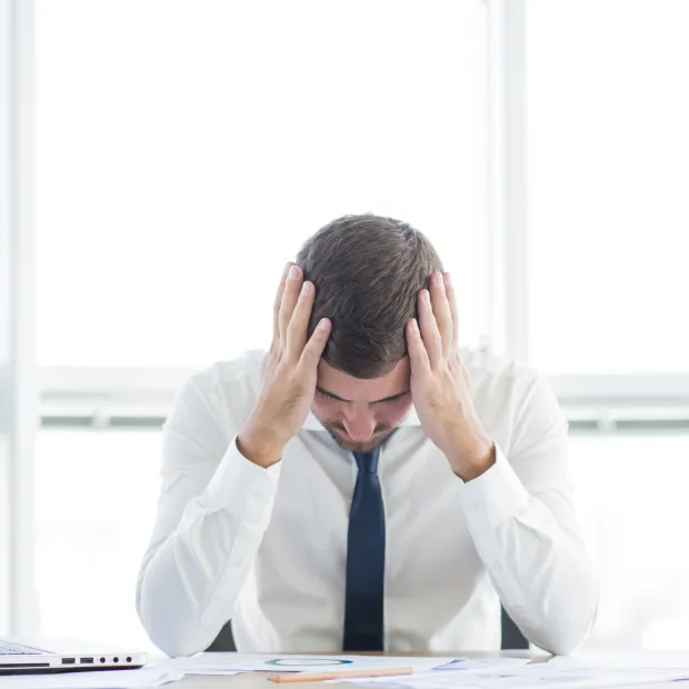 STEČAJEVI POTRO&Scaron;AČA Broj blokiranih građana u Hrvatskoj blago smanjen, ali je njihov ukupni dug porastaoilustracija novac zabrinutost depresija bankrot freepik