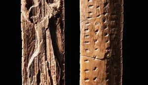 BERLIN, 24. veljače 2026. (Hina/Reuters) - Mali predmet koji su znanstvenici nazvali figuricom Adorantom, otkriven 1979. godine u &scaron;pilji u Njemačkoj, a izradili su ga prije otprilike 40.000 godina neki od najranijih ljudi koji su u Europi uspostavili jedinstvenu kulturu, na sebi ima intrigantne nizove zareza i točaka, ustanovili su njemački znanstvenici. 