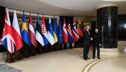 Kijev, 24.02.2026 - Europski ?elnici obe?ali su u utorak da ne?e napustiti Ukrajinu dok ruska invazija ulazi u petu godinu, ali su podjele me?u ?lanicama Europske unije zasjenile obljetnicu izbijanja najve?eg rata na kontinentu u desetlje?ima. Predsjednica Europske komisije Ursula von der Leyen i predsjednik Europskog vije?a Antonio Costa doputovali su u Kijev vlakom, a pridru?ilo im se nekoliko lidera iz dr?ava ?lanica, uklju?uju?i hrvatskog premijera Andreja Plenkovi?a, te ?elnike Danske, ?vedske i Finske, ali im se nisu pridru?ili ?elnici zapadnih vlada. Na slici Volodimir Zelenskij i Andrej Plenkovi?. foto HINA/ Platforma X/@AndrejPlenkovic/ ik