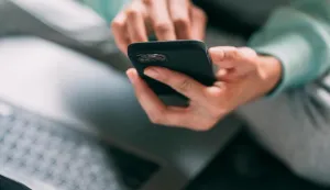 digitalne navike, laptop, mobitel