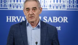 Zagreb, 27.02.2026. - Klub zastupnika Možemo! sazvao je konferenciju za medije na temu: "Mirovine branitelja".&nbsp;Na fotografiji Damir Bakić.foto HINA/ Edvard &Scaron;U&Scaron;AK