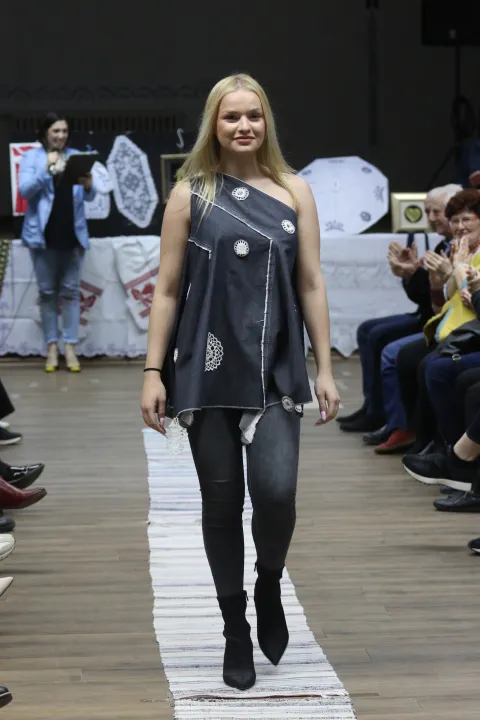 /Foto/ Jeans i no&scaron;nje - Uspje&scaron;an spoj iz modnoga labosa