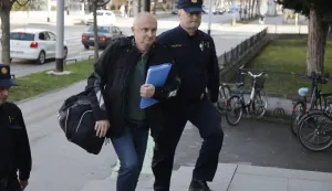 13.02.2026., Osijek - Gradonacelnika Nove Gradiske Vinka Grgica, policija je privela na Zupanijski sud kod istraznog sudca. Photo: Davor Javorovic/PIXSELL