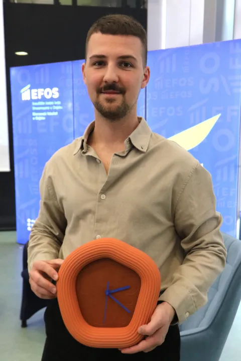 Osijek, 04. 03. 2026, Ekonomski fakultet Osijek, Panel: &Scaron;to nakon EFOS-a, predstavljanje studentskih udruga. Fabio Brmežsnimio GOJKO MITIĆ