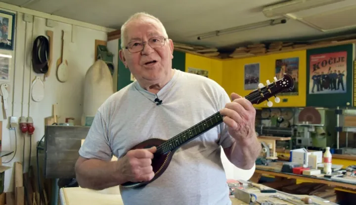 Drago Knobloch svaki napravljeni instrument prvo zasvira kako bi čuo kakve zvukove pu&scaron;taSNIMIO: VLADIMIR GRGURIĆ