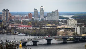 15 April 2019, Ukraine, Kiew: A bridge leads over the Dnieper. Photo: Christophe Gateau/dpa /DPA/PIXSELL