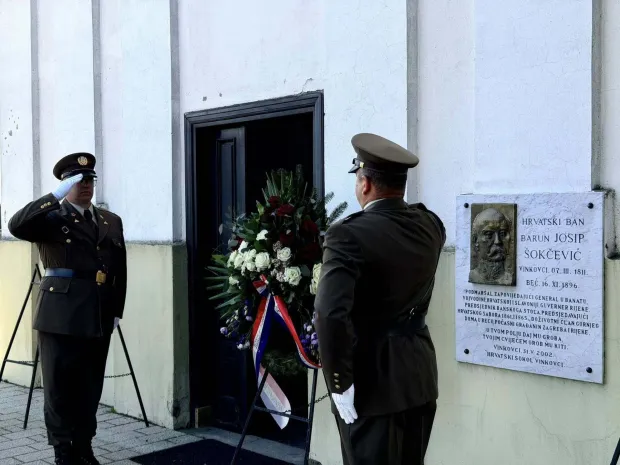 VINKOVCIU Vinkovcima je obilježena 215. godi&scaron;njica rođenja i 130. godi&scaron;njica smrti bana Josipa &Scaron;okčevića, jedne od najznačajnijih osoba hrvatske povijesti u kritičnim trenucima razvoja Monarhije između 1859. i 1867. godine, slažu se povjesničari.9. 3. 2026.