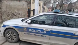 Osijek, 12.02.2026. - Uhićeni gradonačelnik Nove Gradi&scaron;ke Vinko Grgić u četvrtak je, oko 16,30 sati doveden u osječke prostorije Uskoka, gdje bi trebao biti ispitan. Na fotografiji dovođenje osumnjičenika u osječke prostorije Uskoka. foto HINA/ Igor VUČKOVIĆ/ ml