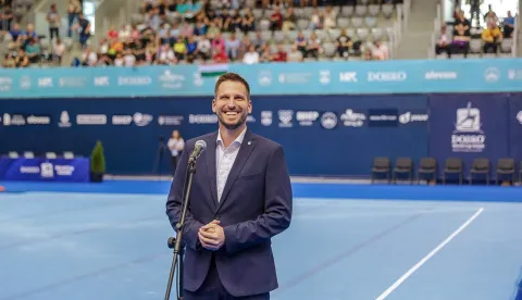 Ivan Radić gradonačelnik Osijeka pozdravlja sve gledatelje i sudionike Dobro World cupa