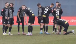 Zagreb, 24.01.2026 - Utakmica 19. kola HNL-a između NK Lokomotiva i HNK Vukovar 1991. Na slici igrači HNK Vukovar 1991. foto HINA/ Tomislav PAVLEK/ tp