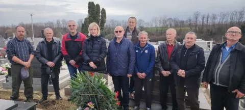 Satnica ĐakovačkaZajednica utemeljitelja HDZ-a Đakova i Đakov&scaron;tine odala počast nedavno preminulom uemeljitelju i prvom ministru poljoprivrede u samostalnoj RH Ianu TarnajuOžujak 2026.