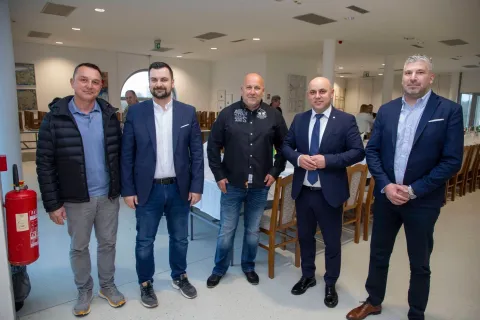 Župan Bosančić na iftaru u Gunjifoto: VSŽ