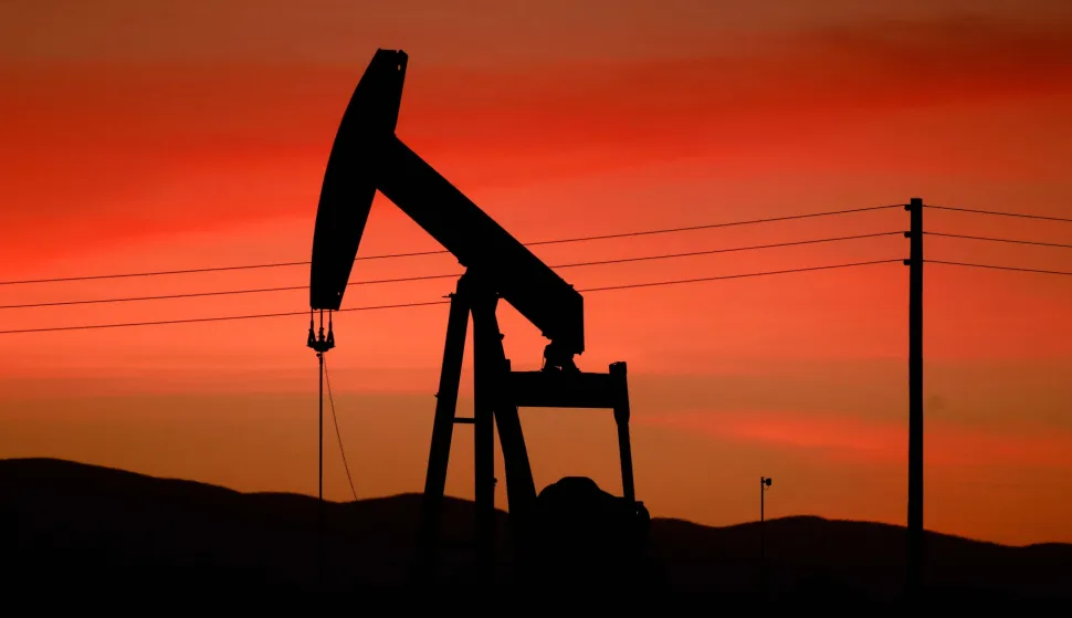 TAFT, CALIFORNIA - MARCH 10: A pumpjack operates on March 10, 2026 near Taft, California. A barrel of oil passed the $100 mark yesterday amid the war in Iran for the first time since the Russian invasion of Ukraine in 2022. Mario Tama/Getty Images/AFP (Photo by MARIO TAMA/GETTY IMAGES NORTH AMERICA/Getty Images via AFP)