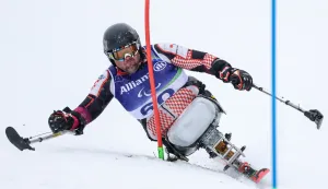 Cortina d'Ampezzo, 15.03.2026 - Hrvatski paraolimpijac Dino Sokolović tijekom utrke slaloma, sjedeći, na Paraolimpijskim igrama Milano-Cortina 2026.foto HINA/ Damir SENČAR/ ds