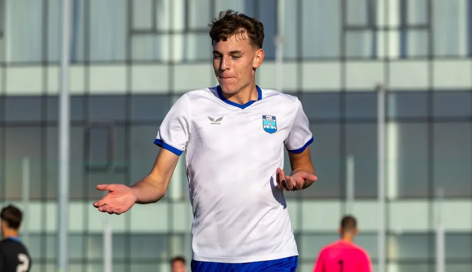 NK Osijek. &Scaron;kola nogometa. Opus Arena