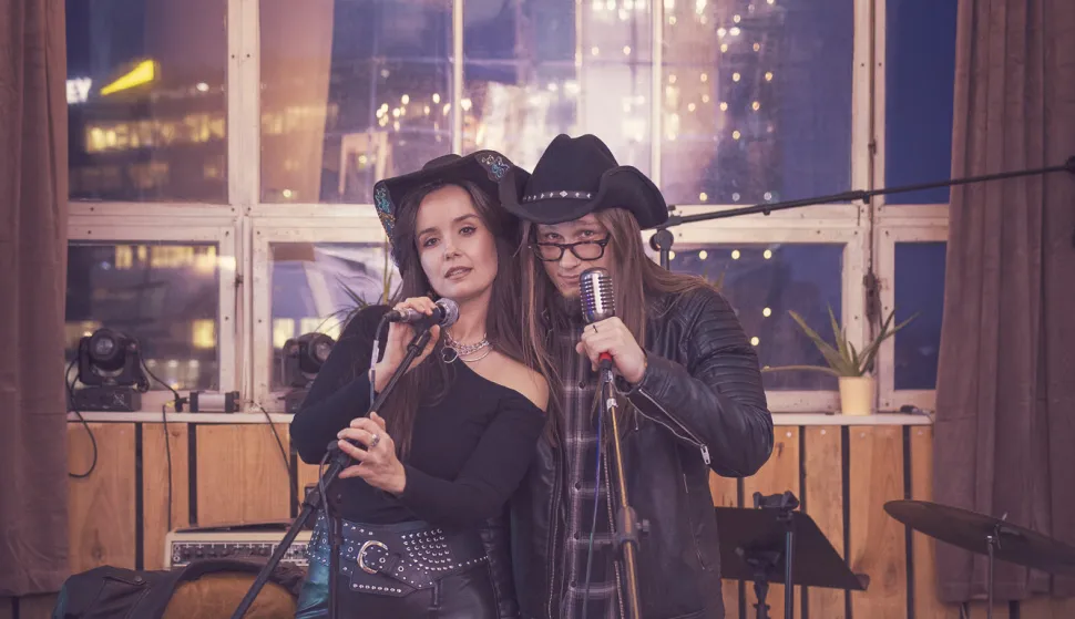 Erna Imamović: Glasovi pričaju romantičnu priču o ljubavi bez predaje