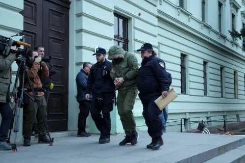 18.03.2026., Osijek - Privodjenje uhicenih zbog droge i pranja novca kod sudca istrage na Zupanijski sud. Photo: David Jerkovic/PIXSELL