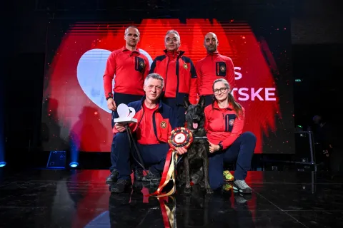 17.03.2026., Zagreb - Svecana dodjela nagrade Ponos Hrvatske u Tvornici kulture. Hrvoje Domazetovic, pas LunaNizozemska ovčarka Luna, potražni pas HGSS - Stanica Osijek