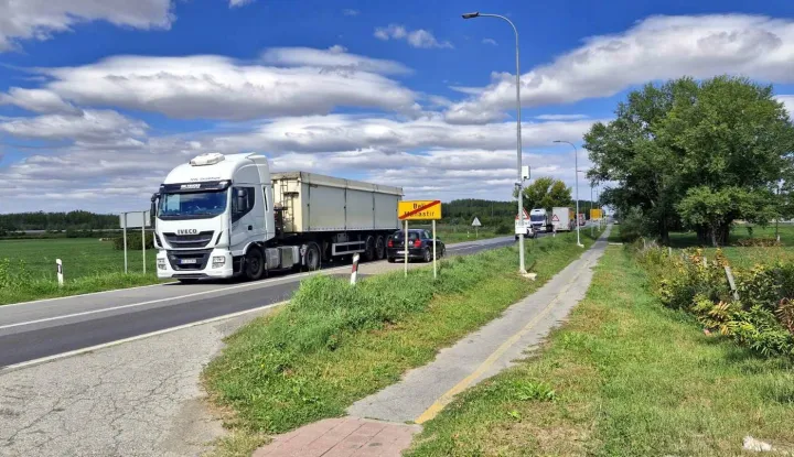Belom Manastiru je južni krak obilaznice nužnost