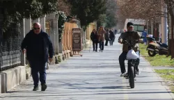 Osijek, 09. 03. 2026, Europska avenija. Biciklisti, sve veći broj biciklista u gradu kao nagovje&scaron;taj dolaska proljeća, klaični bicikli, e-bicikli. Slobodnjak, ilustracija.snimio GOJKO MITIĆ