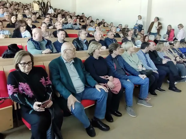 Sredi&scaron;njice Saveza samostalnih sindikata Hrvatske (SSSH), Nezavisnog hrvatskog sindikata (NHS), Matice hrvatskih sindikata (MHS) i Sindikata umirovljenika Hrvatske (SUH) održale skup s ciljem mobiliziranja članstva za područje pet slavonskih županija u Osijeku. 